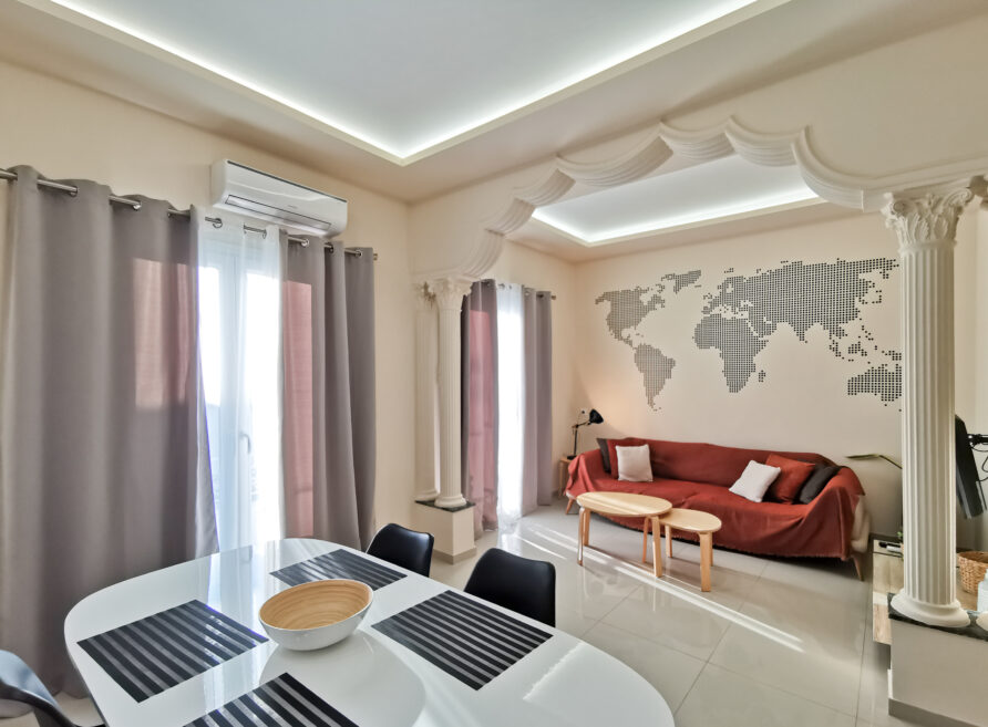 @Filopappou – Contemporary 2BD, 1st floor apt with terrace at Historic center